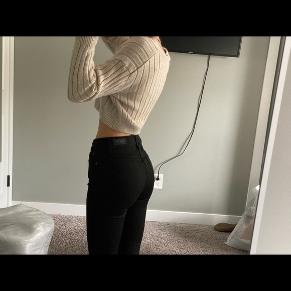 Beige Garage crop top - Picture 2 of 4